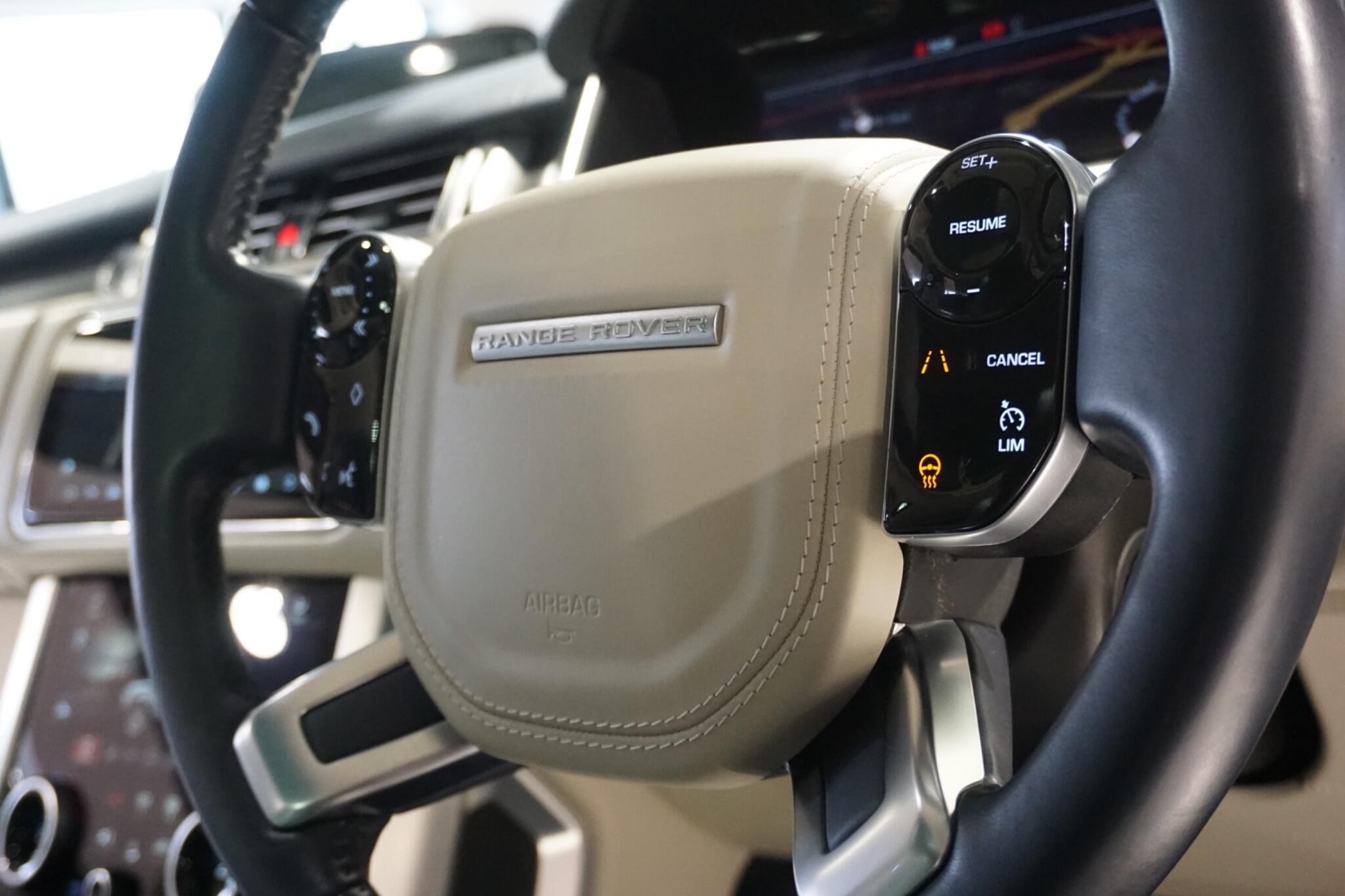 Land Rover Range Rover 2.0 P400e 13.1kWh Vogue SUV 5dr Petrol Plug-in Hybrid Auto 4WD Euro 6 (s/s) (404 ps)